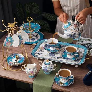 Kosti Čína luxusné šálku kávy misky, lyžice high-end tvorivé British popoludní black tea cup set Európskej keramické kvet šálku čaju